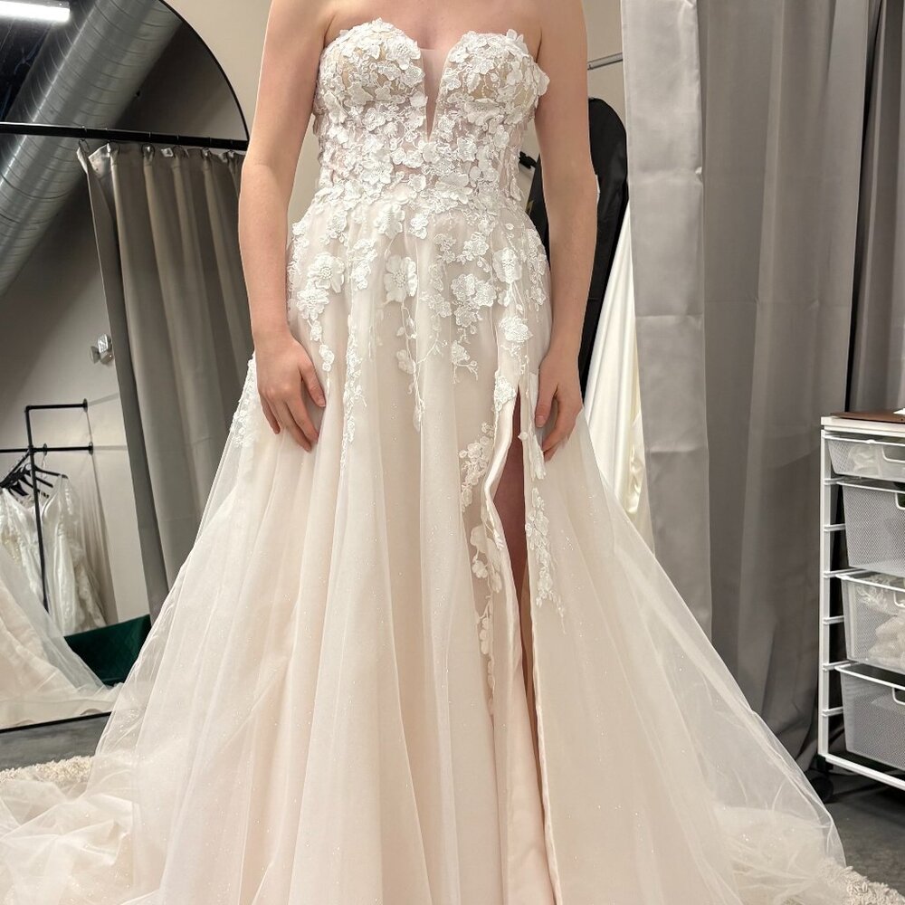 Blush A Line Size 12 Allure Juori Wedding Dress